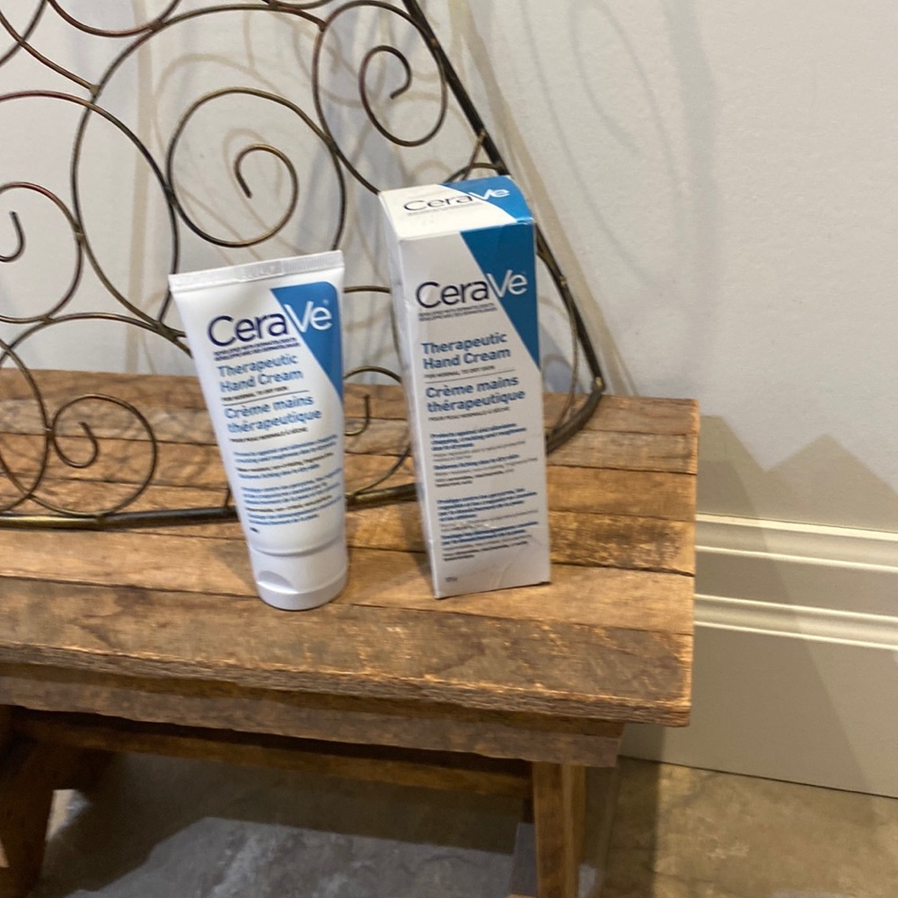 CeraVe Therapeutic Hand Cream for Dry Cracked Hands - fragrance free, 3 oz.